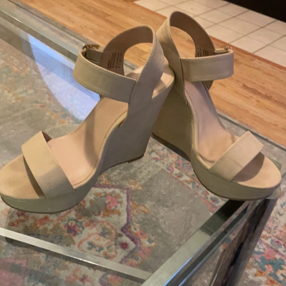 Tan wedges
